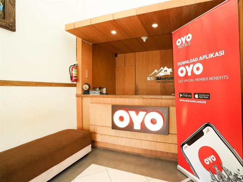 Oyo 1087 Homestay Potato House Бромо Экстерьер фото