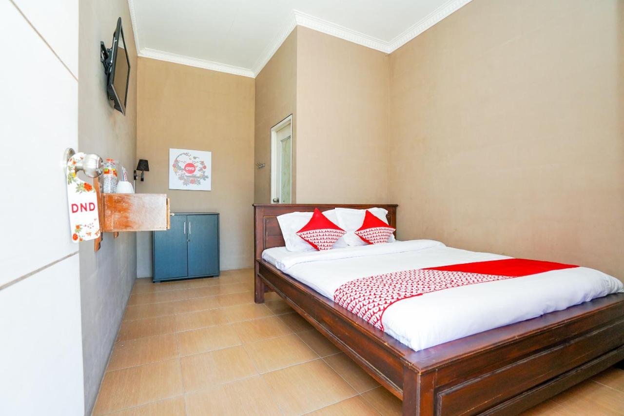 Oyo 1087 Homestay Potato House Бромо Экстерьер фото