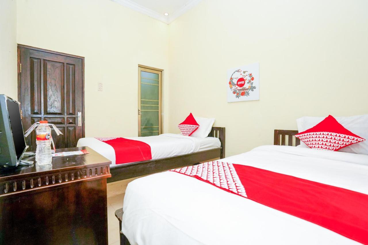 Oyo 1087 Homestay Potato House Бромо Экстерьер фото