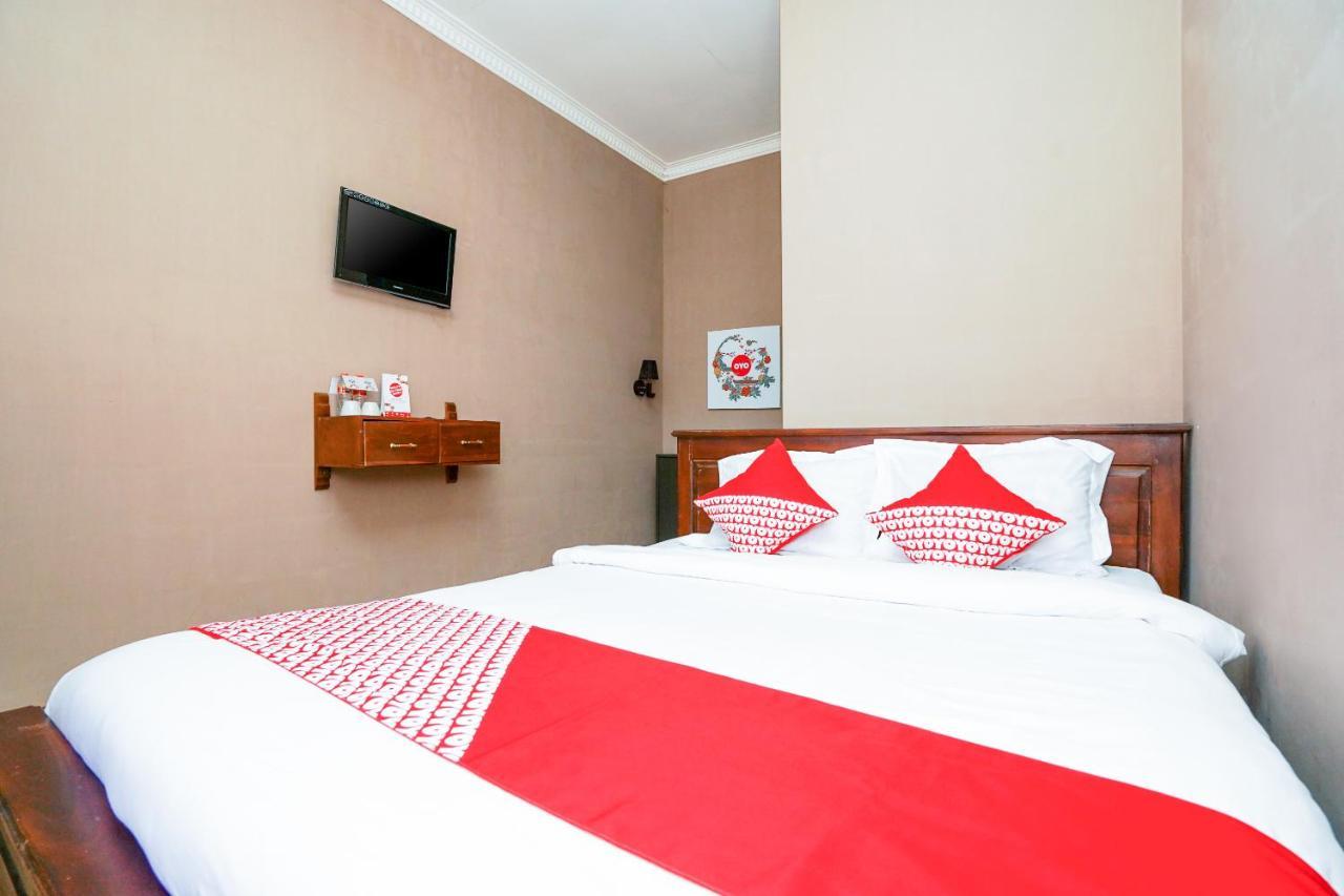 Oyo 1087 Homestay Potato House Бромо Экстерьер фото