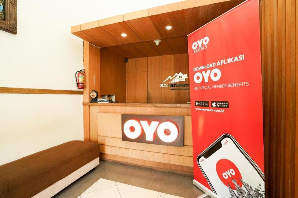 Oyo 1087 Homestay Potato House Бромо Экстерьер фото