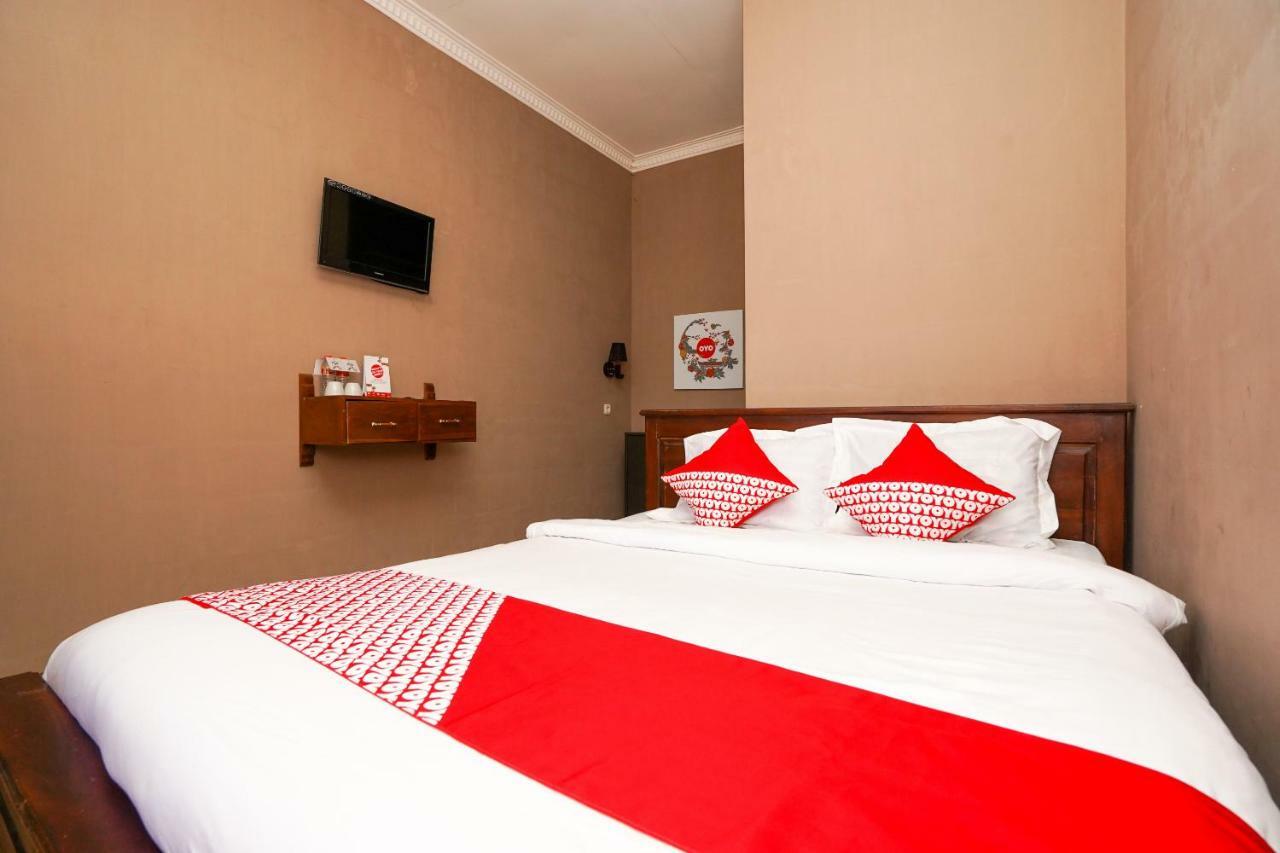 Oyo 1087 Homestay Potato House Бромо Экстерьер фото